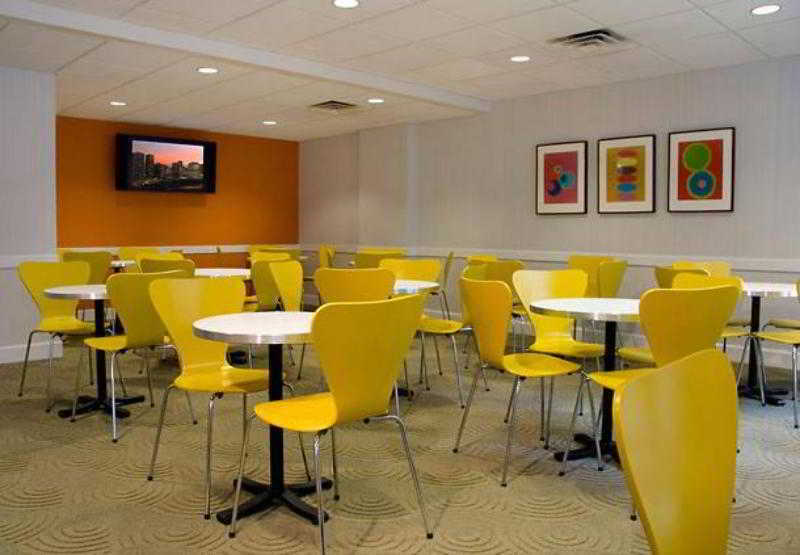 Fairfield Inn And Suites Chicago Downtown/ Magnificent Mile Restaurant bilde